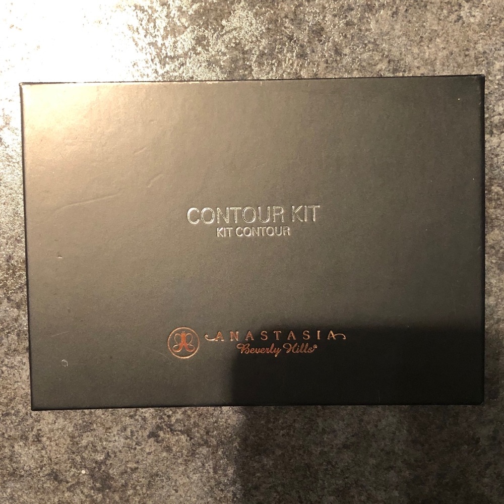 Anastasia Beverly Hills Contour Kit